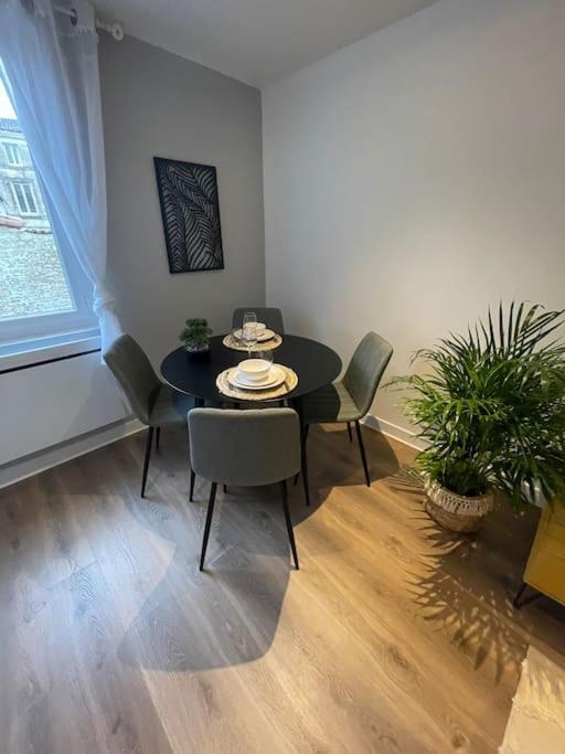 Le Sunny-Hyper Centre -Proche Gare - Paisible -Wifi Hd -Netflix-Ideal Couple Business Et Famille Niort Eksteriør bilde