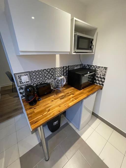 Le Sunny-Hyper Centre -Proche Gare - Paisible -Wifi Hd -Netflix-Ideal Couple Business Et Famille Niort Eksteriør bilde